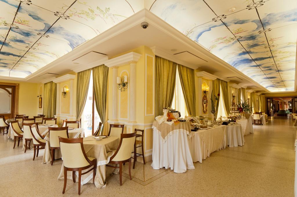 Parco Dei Principi Hotel Roccella Ionica Exterior foto